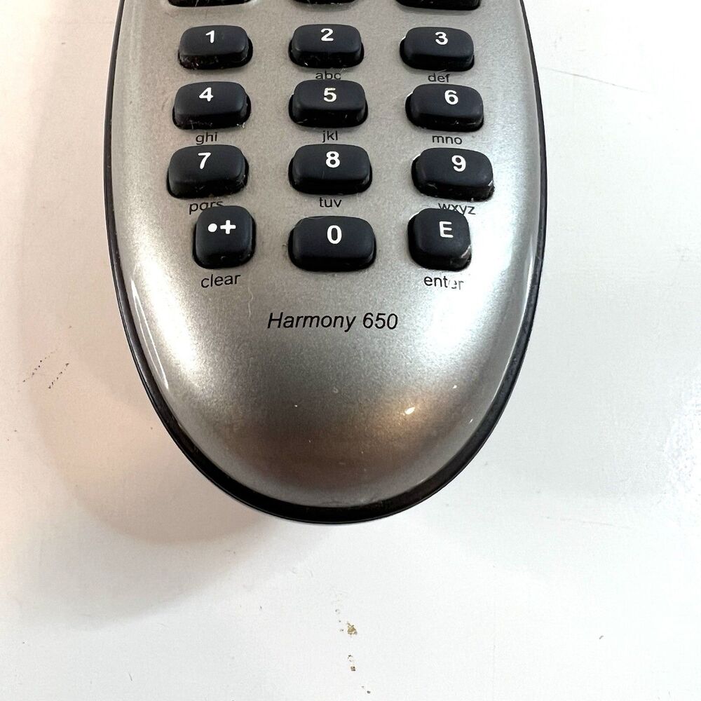Logitech Harmony 650 Universal Advanced Remote Control Tested - Picture 2 of 9